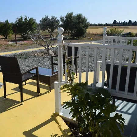 Mersinera Paradise Garden Stars House בית נופש *