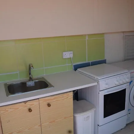 Mersinera Paradise Garden Stars House בית נופש