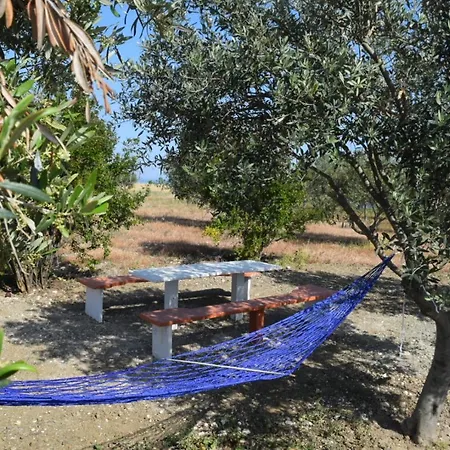 בית נופש Mersinera Paradise Garden Stars House *