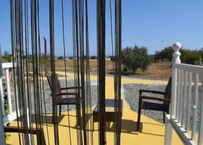 Mersinera Paradise Garden Stars House בית נופש