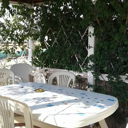 Mersinera Paradise Garden Stars House לרנקה