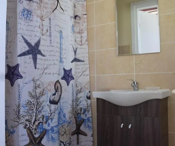 Mersinera Paradise Garden Stars House *